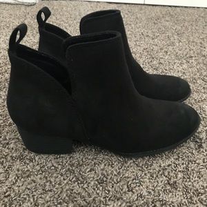 black booties